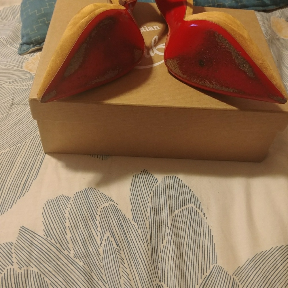 Heels - Picture 5 of 5